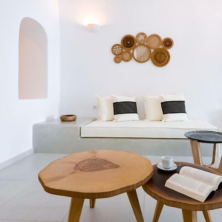 Iriana Suites Fira  Eksteriør bilde