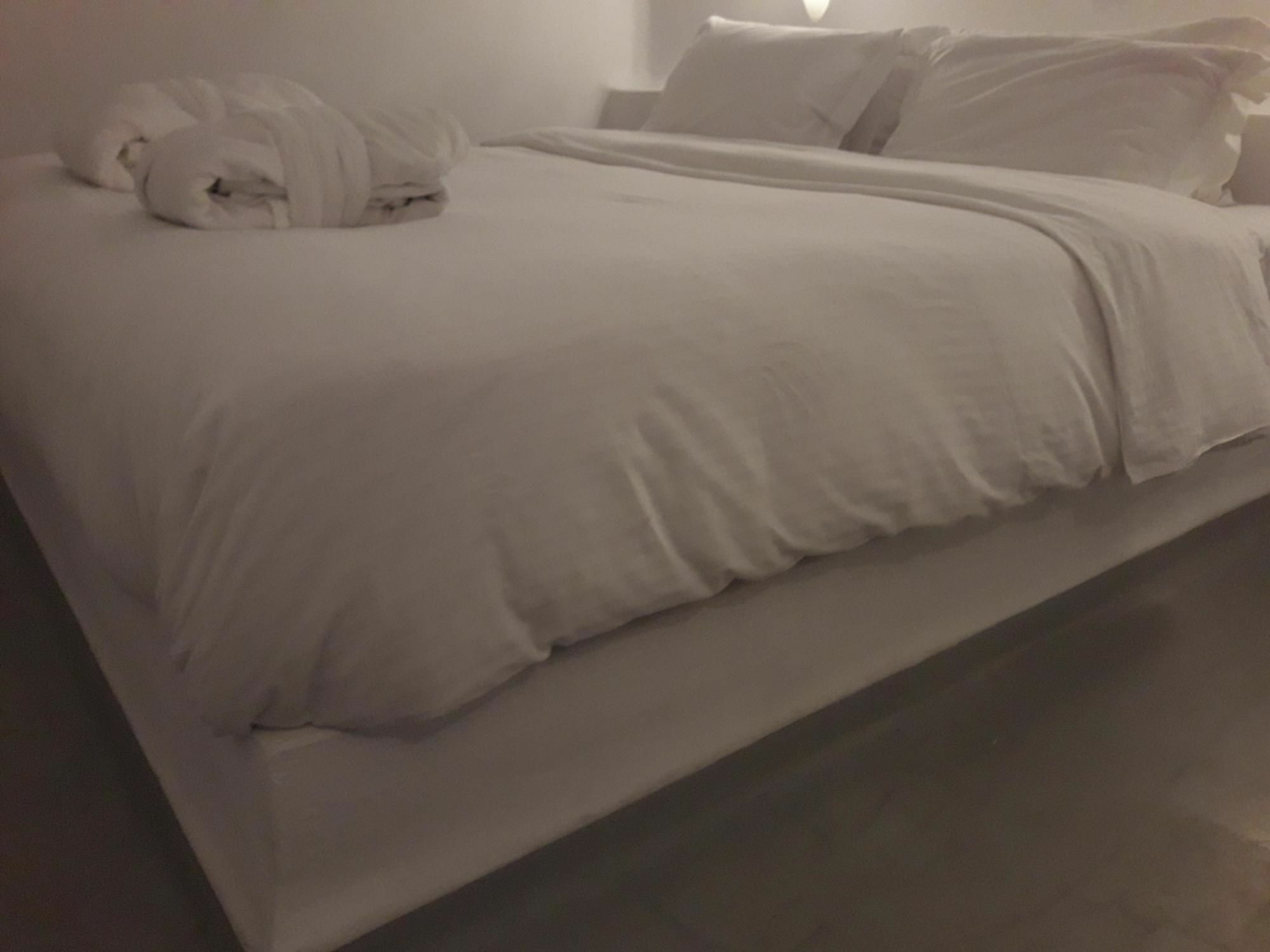 Iriana Suites Fira  Eksteriør bilde